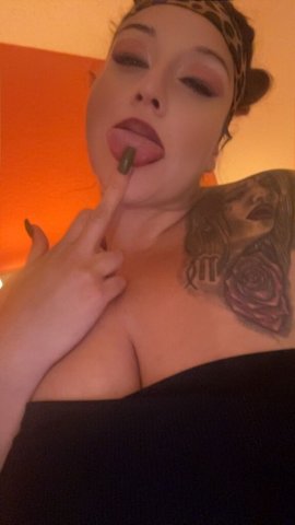 Santa Ana Female Escort — Gas-Only Outcalls + Video Verification - 1