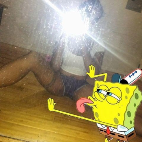 Massage, chatting & dance—wet treat in Manhattan - 1