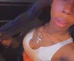 Cincinnati Petite BombShell — Massage & Lingerie in Private Suite (Last Day: 29) - Image 2