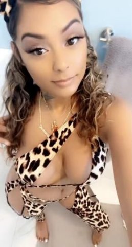 Creamy Wett Latina Mami — Discreet Play & Same-Day Appointments - 1