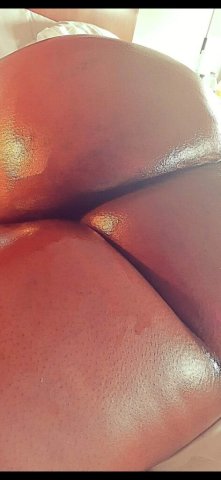Albany, NY Female Escort — Incall or Outcall, Big Booty & Throat Goat - 1