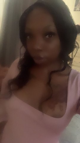 Rayniyah (24) — Cleveland Ohio Head & Massage Only - 1