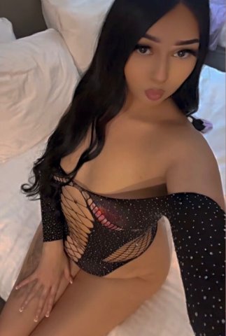 Baltimore Female Escort — Incalls & Outcalls - 1