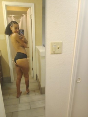 Phoenix Sweetie Female Escort — short-stay mingle - 1