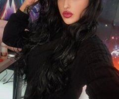Exotic Italian Temptress — Golden Shower Package & Videos, No Deposit - Image 3