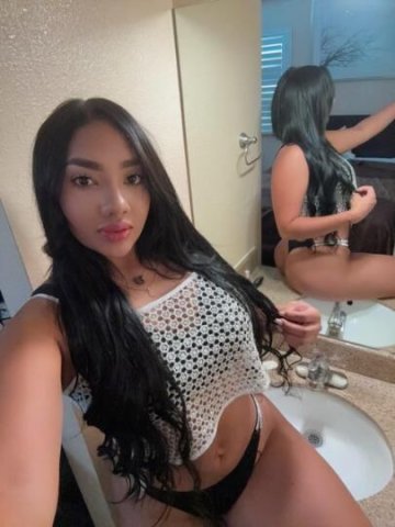 Cleveland Ohio Female Escort — in-person good service - 1