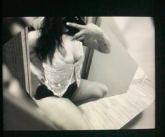 Fort Worth escorts - Fort Worth Short Latina Escort — 4'8 Thick, Greek, ft Shows