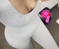 Minneapolis/St. Paul Outcalls, Car Dates & Exclusive Massages (Incall Only) — Oils, Table, Music Included - Image 2