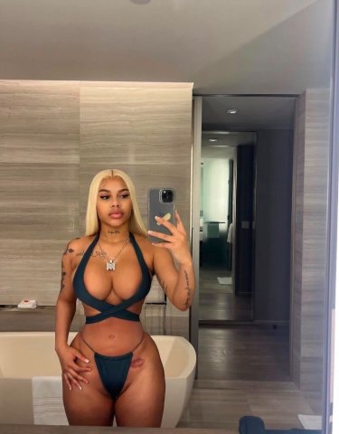 Norfolk VA Black & Sweet Escort — 1 Week - 1