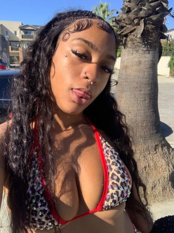 Palmdale/Lancaster CA Sweet Deal Female Escort - 1