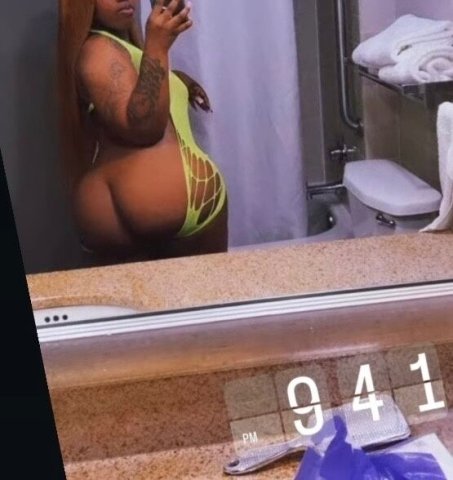 Greenville SC Female Escort — Slim Waist, Big Tits & Deep Throat - 1