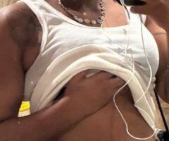 Brooklyn, New York Female Escort — Wet Tight & Fat Pussy, Kink Friendly - Image 2