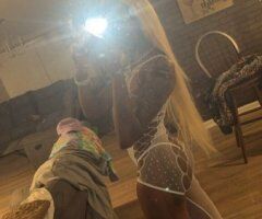 Chocolate Wet Pussy & Relax Playmate (New In Town) - 23 - Image 2