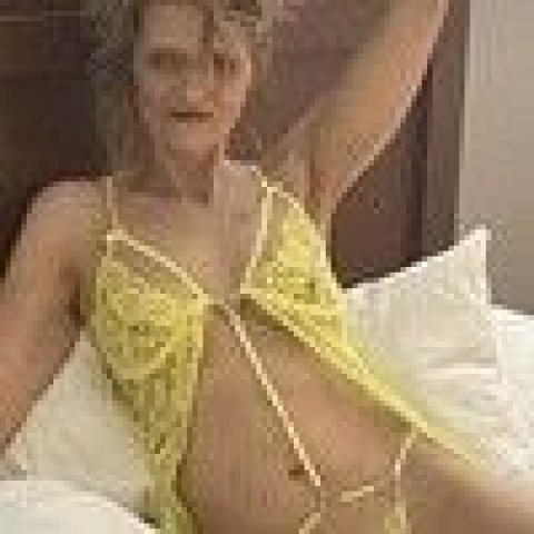 Little Rock Female Escort — discrete, trucker-friendly - 1