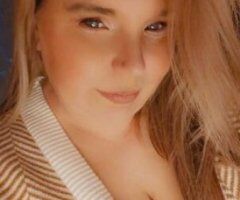 Hazel Hayes (49) — Female Companion Assistant in Lincoln, NE - Image 11