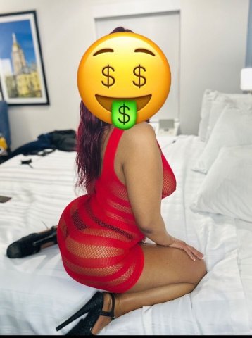South Bend Female Escort — Incalls & Outcalls (Soft & Sweet) - 1