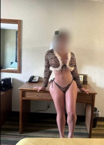 Sexy Latina Escort in Manhattan, New York — 35 - 1