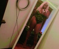 St. Louis escorts - Back in Town (2 Girl Special) — St. Louis Female Escort