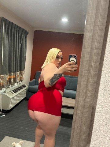 San Fernando Valley Female Escort — Discreet In/Out Rates - 1