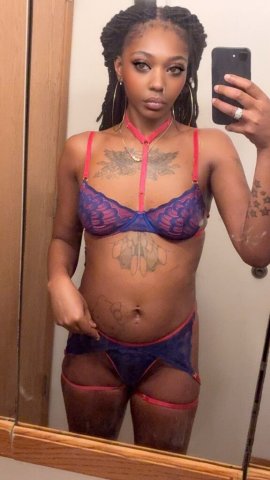Nicole — Akron Ohio Female Escort (Time-Based Rates, Party Friendly) - 1