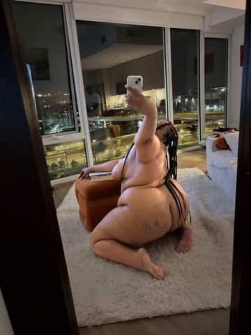 Portsmouth VA Female Escort — Facetime, Pegging & Group Options - 1