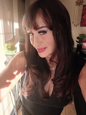 Jewels — Phoenix Female Escort (Full Service: Massage & Nuru) — Friday Specials - 1
