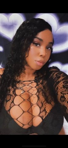 Stockton Female Escort — Seeking screen-only, no-extras terms - 1