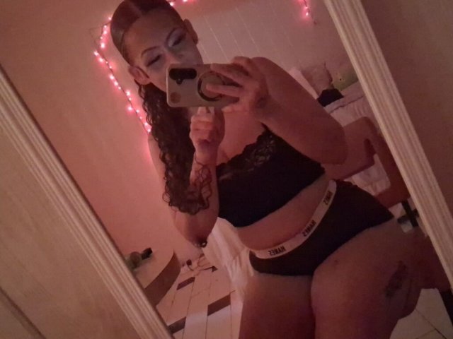 Tampa Female Escort — Thick Thighs Thursday (BJ Special 32) - 1