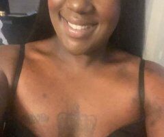 Tall chocolate BBW escort — soft & cuddly (26) - Image 7