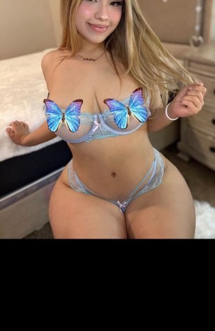 Honolulu Female Escort — New in Town & Curvy - 1
