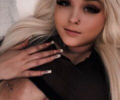 Kimberly — Fetish-Friendly Greek Bombshell Escort in Bloomington, IL - Image 2