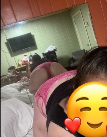 Lansing Female Escort — $100 minimum incall/outcall + car play - 1