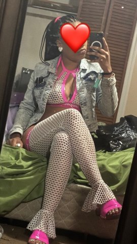 Sweet Petite Treat — Wilmington Petite Escort - 1