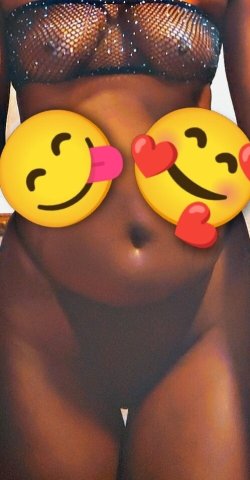 Mobile Female Escort — Mature Gentlemen, Text Me - 1