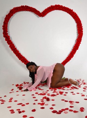 Dominican & Nigerian Goddess — New in Town (23) - 1