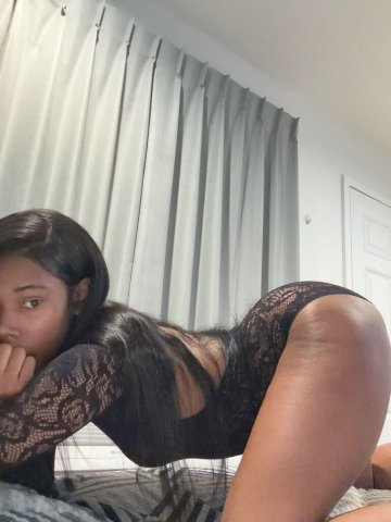 Palmdale/Lancaster Slim Petite Female Escort — Wet Kitty & Out/Car Only - 1