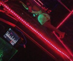 Salem, Oregon Petite Female Escort — Lola, long legs & slow sensuality - Image 11
