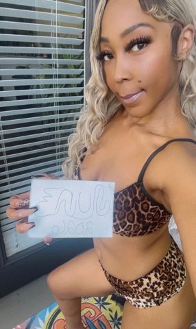 Indianapolis Incall Only Escort — Facetime & Duo Shows, Apple Pay/Cash App - 1