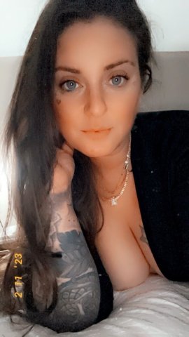 Krystal (38) — Fun, Sweet Female Escort in Gainesville - 1