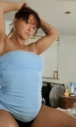 Detroit, MI Petite Fetish-Friendly Female Escort — Spinner - 1