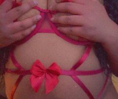 Detroit, MI Female Escort — Outcalls, FMTY, Dinner Dates, Events - Image 3