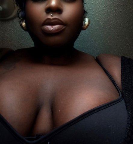 Orlando FL BBW Playmate — Curvy Soft Companion - 1
