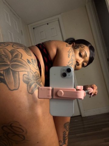 Jackson, MS Outcalls or Hour Room Meet — 2-Girl Session - 1