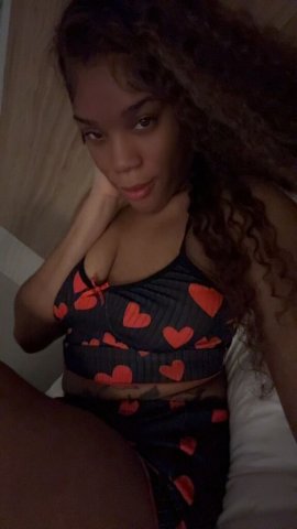 Raleigh-Durham Discreet Female Escort — Incalls & Outcalls - 1