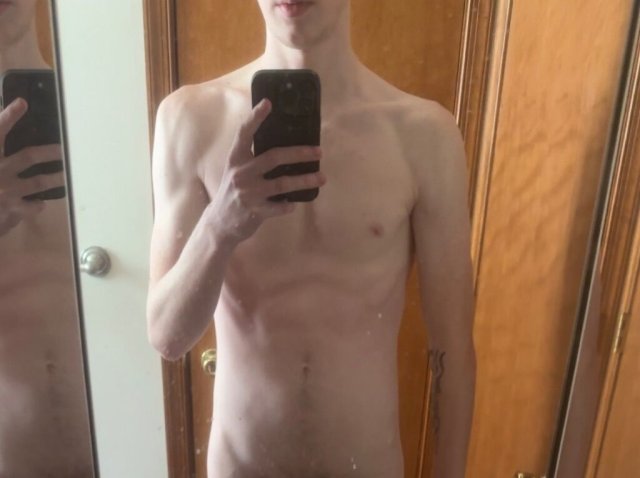 Women ONLY! love to party and offer bull service - 1