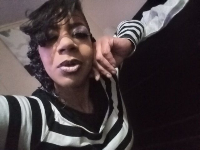 Tacoma Female Escort — Incall Only (Donation Prices on Request) - 1