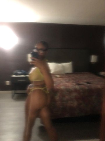 Wilmington, Delaware Female Escort — Incalls & Outcalls (You provide transportation) - 1