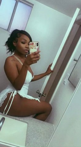 Fun Size Sexy & Petite — Discreet, Fetish-Friendly Escort - 1