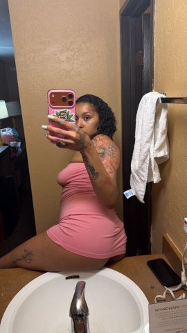 Milwaukee Female Escort — deep throat queen deal (20) - 1