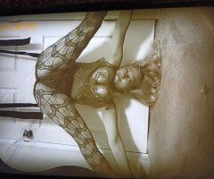 Buffalo escorts - Buffalo Voyeur Webcam & Couple Show with In-Call Car Dates